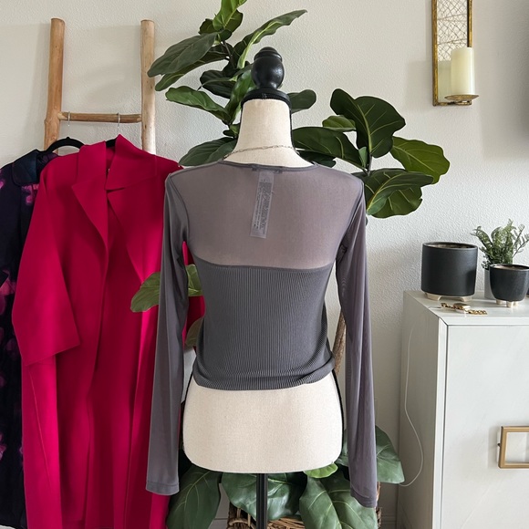 Zara Limitless Contour Grey Ribbed Long Sleeve Sheer Mesh Top - Picture 5 of 7